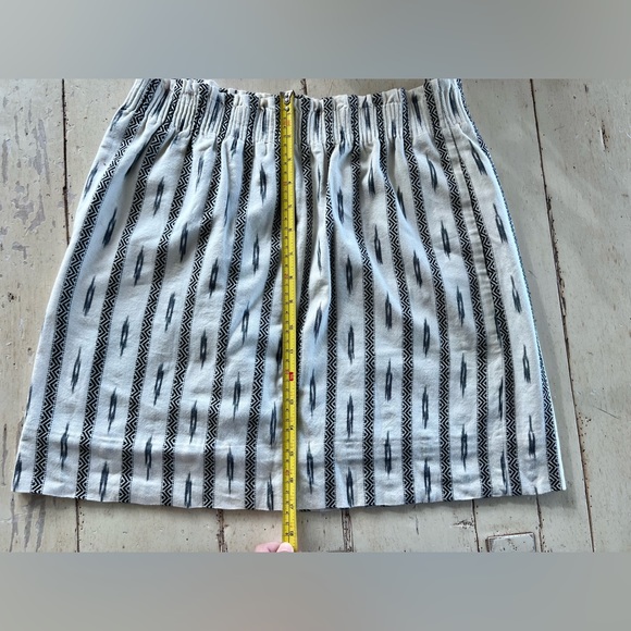 J Crew super cute and comfortable skirt w elastic band. Mid thigh length. - Picture 2 of 4